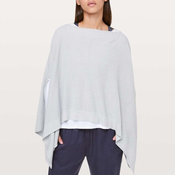 Lululemon Forward Flow Cape- One Size Athletisure Poncho - Picture 7 of 9
